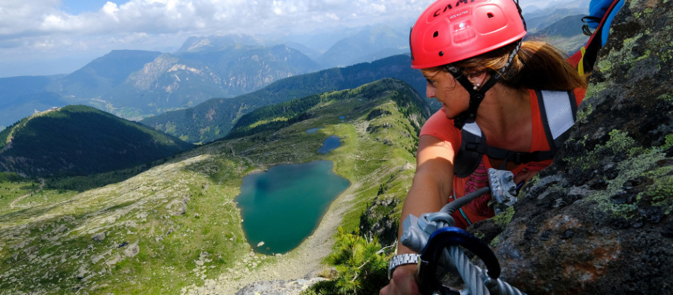Dank der vielen im Sommer geöffneten Aufstiegsanlagen können Sie mit Ihrer Tour direkt im Hochgebirge starten.